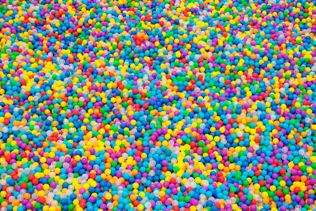 pile of assorted-color play balls