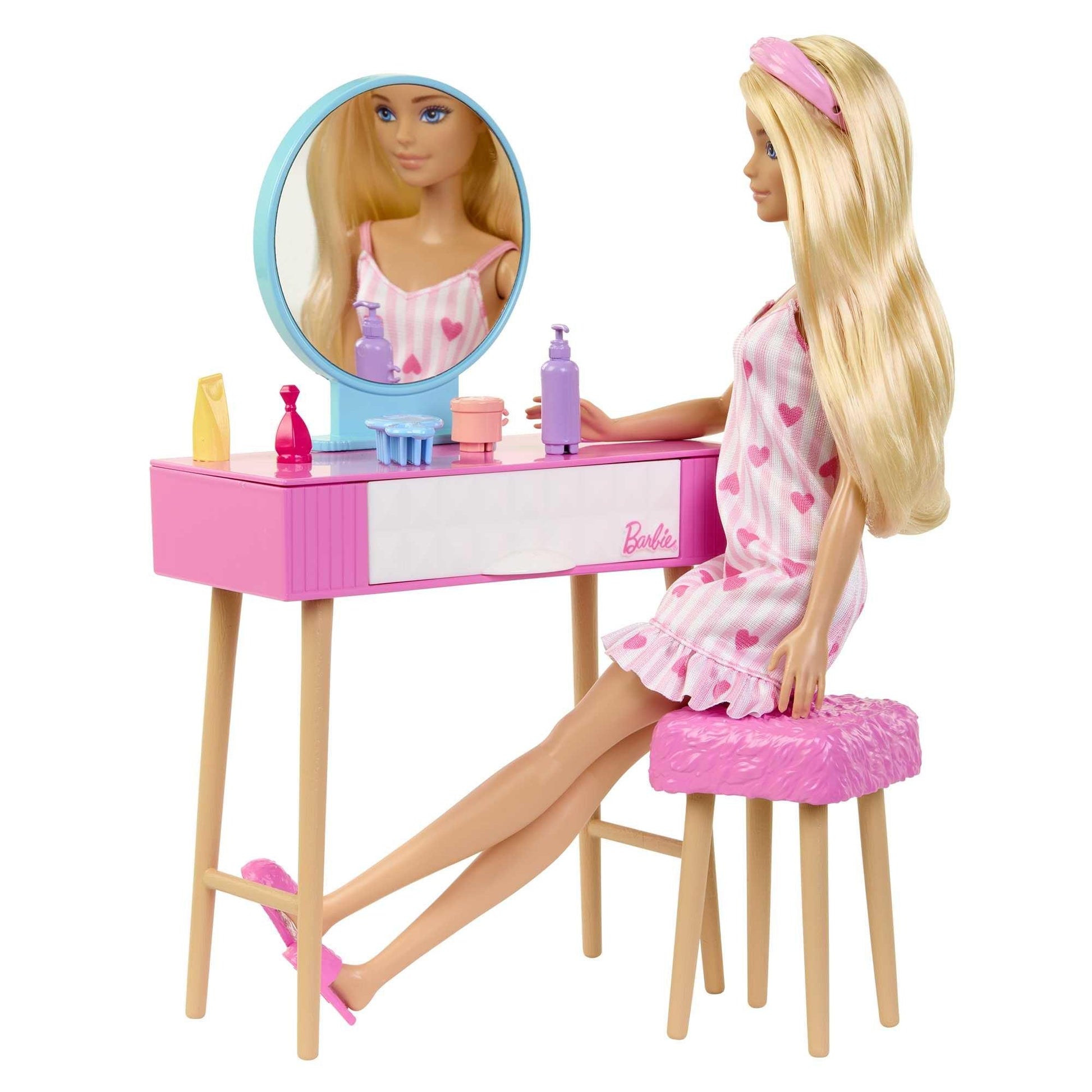 Barbie Bedroom + Docka