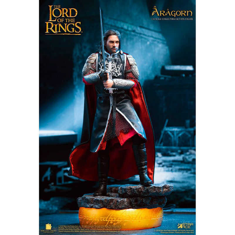Size: 23cm. Real Master Series. Scale 1/8. Articulated figure. Contains accessories. Deluxe version comes with illuminated base.
