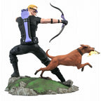 Marvel Gallery Comic Hawkeye & Dog Diorama Staty 23 cm
