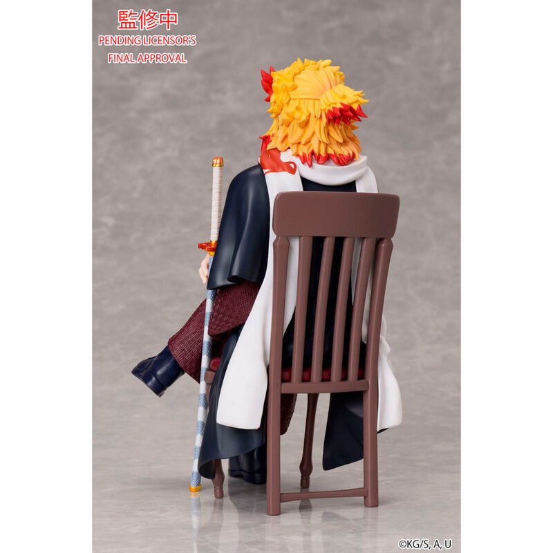 Demon Slayer Kimetsu no Yaiba Kyojuro Rengoku Figur 16,5cm