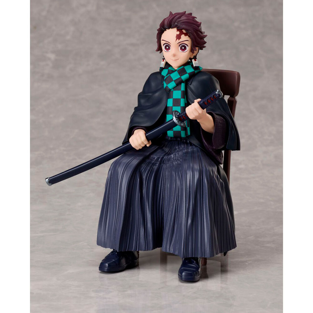 Demon Slayer Kimetsu no Yaiba Tanjiro Kamado Figur 15cm