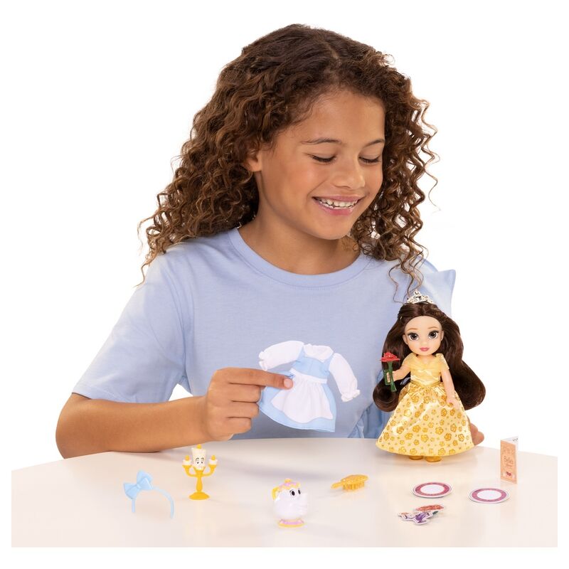 Disney Skönheten och Odjuret Belle Docka 15cm