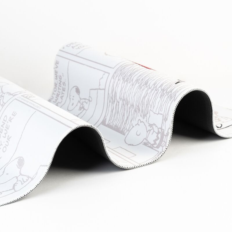 Snoopy Gaming Desk Mat - Optimal Spelyta för Gamers
