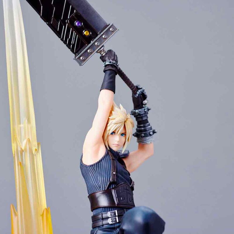Final Fantasy VII Rebirth Cloud Strife Figur 30cm