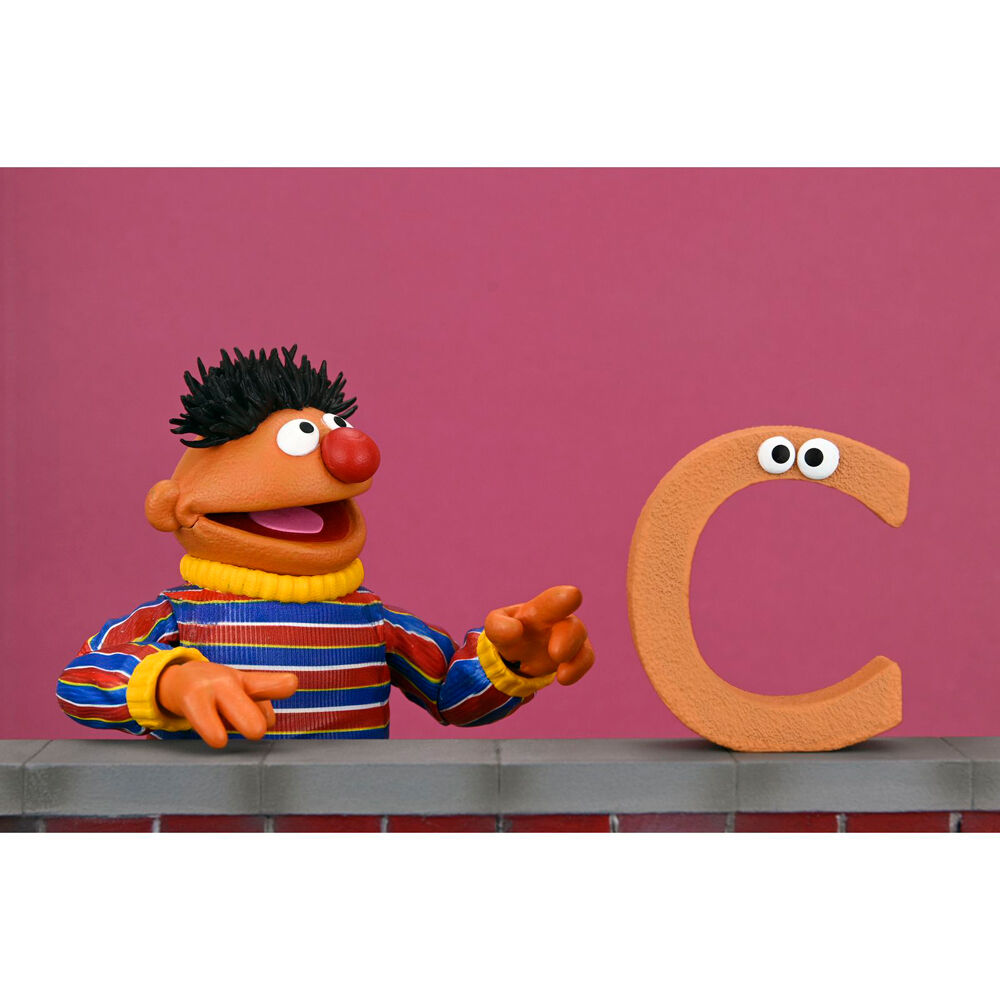 Sesame Street Epi Ultimate Figure 18cm