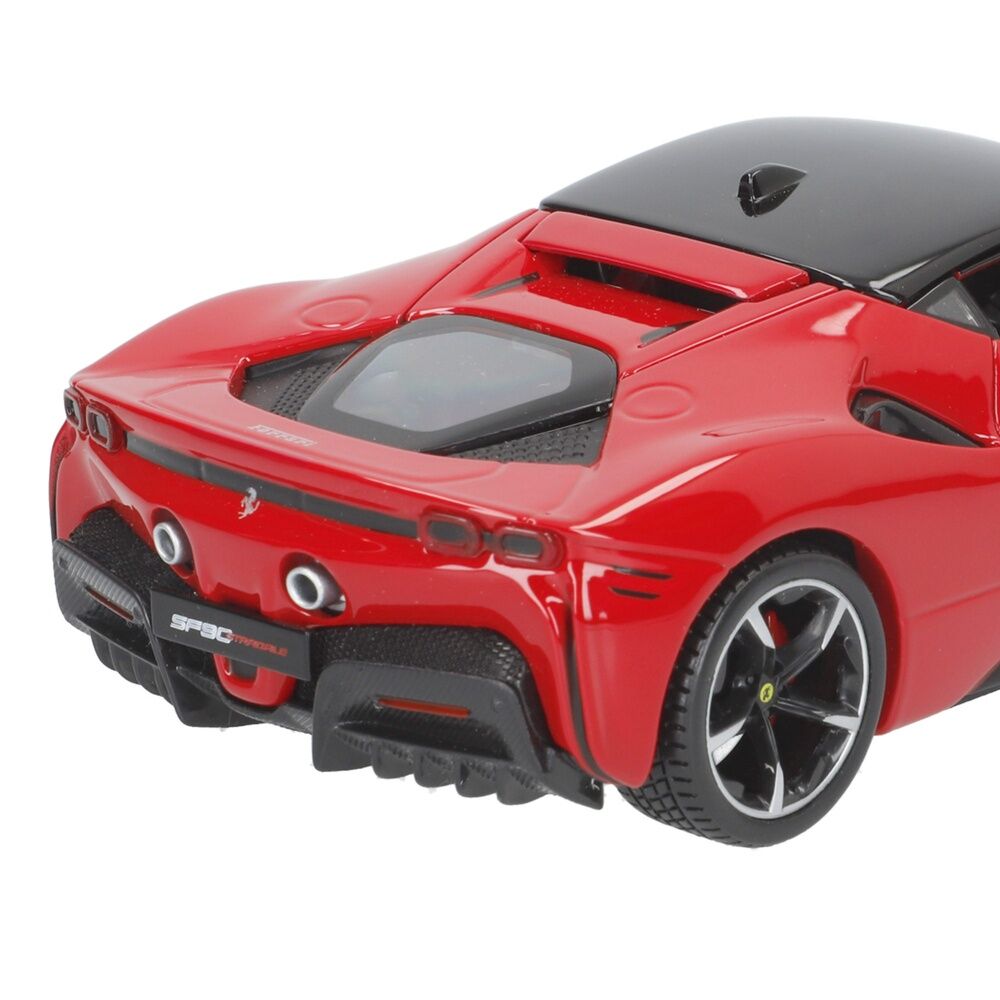 Ferrari SF Stradale Modellbil - 1:24 Skala