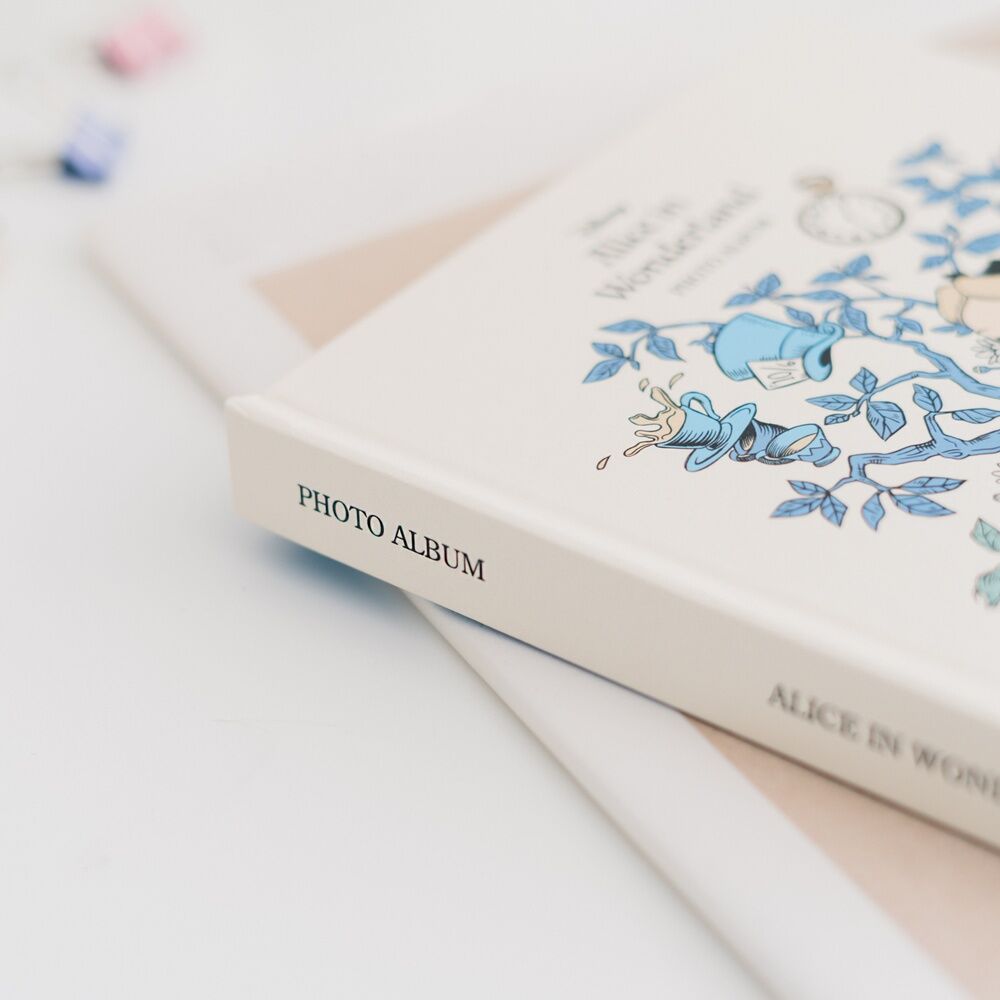 Disney Alice in Wonderland Självhäftande Fotoalbum