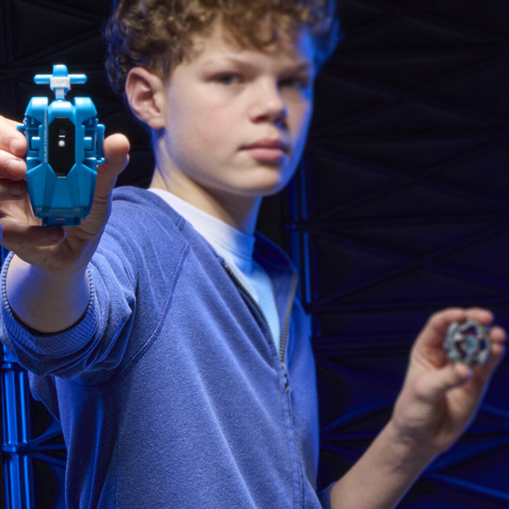 Beyblade X Cobalt Dragoon 2-60C Premium Set med Launcher och Top