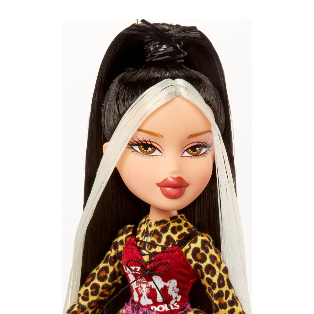 Bratz Stylin Jade docka + t-shirt