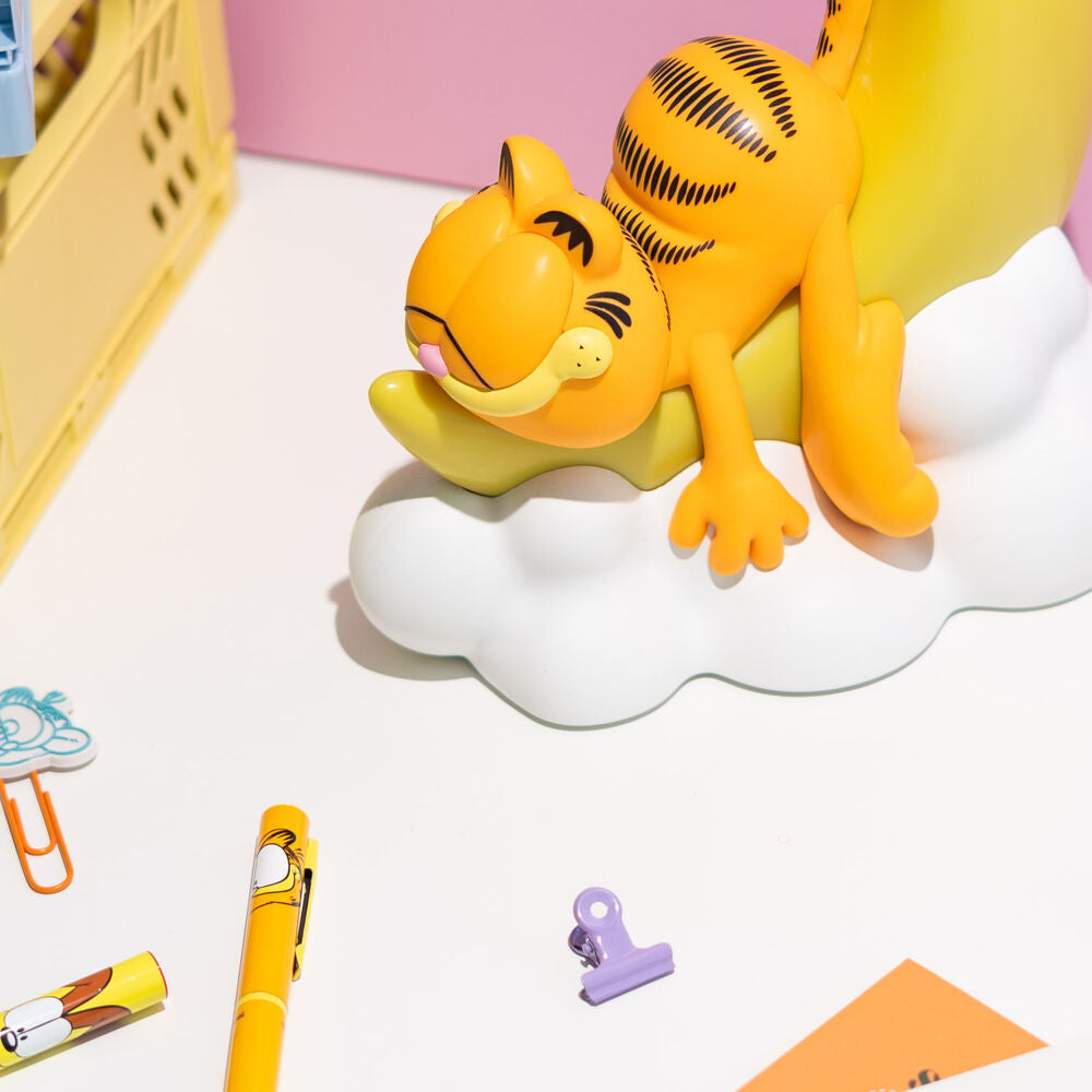 Garfiel-lampa – Elegant och Mörk Retro Design