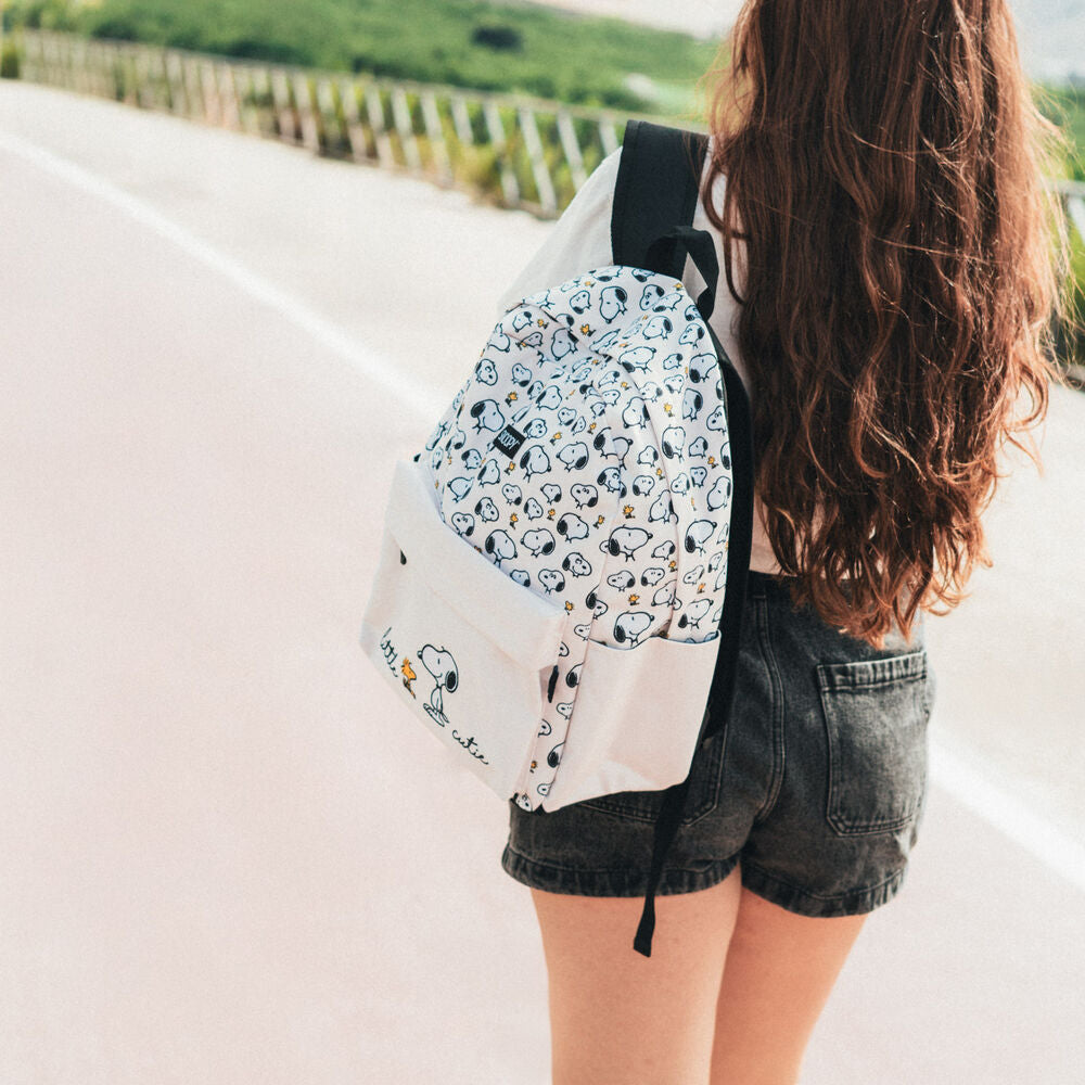 Snoopy Lazy Days Ryggsäck 41cm - Perfekt för alla tillfällen
