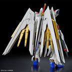 Modellbyggsats HGCE 1/144 Mighty Strike Freedom Gundam