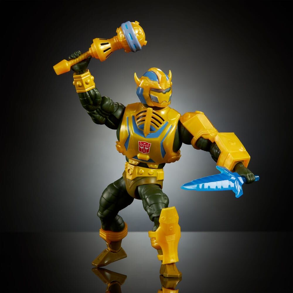Masters of the Universe x Transformers Bumblebee Armor Man-At-Arms Figur 14 cm