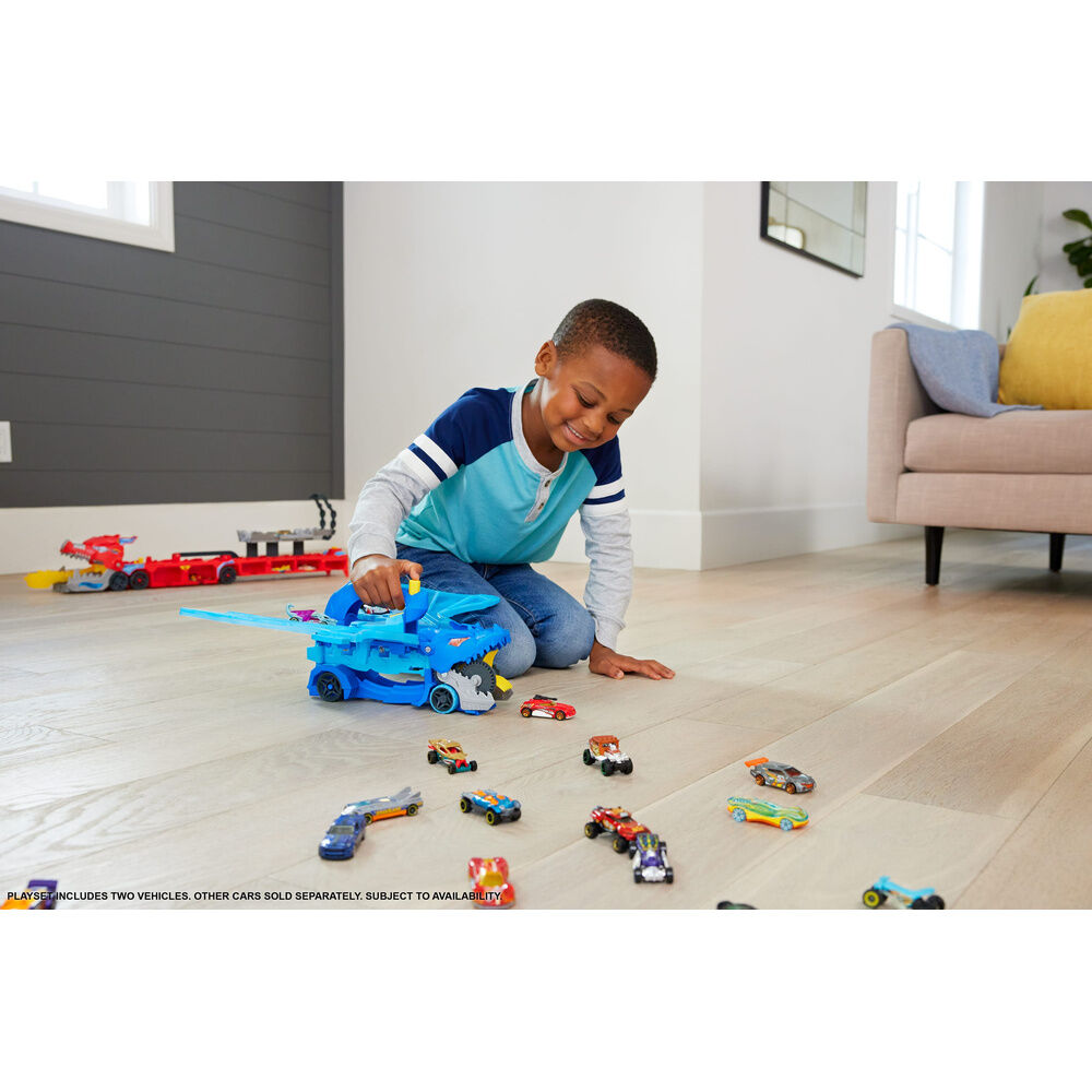 Hot Wheels Ultimate Dual Dragon Transporter